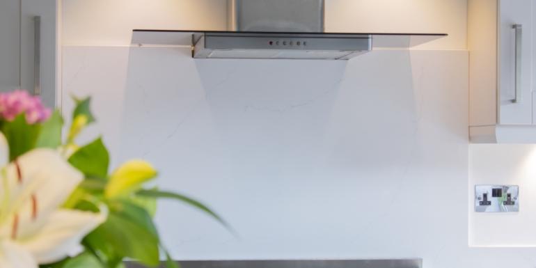 Bloomstone Lincoln Quartz Splashback Example